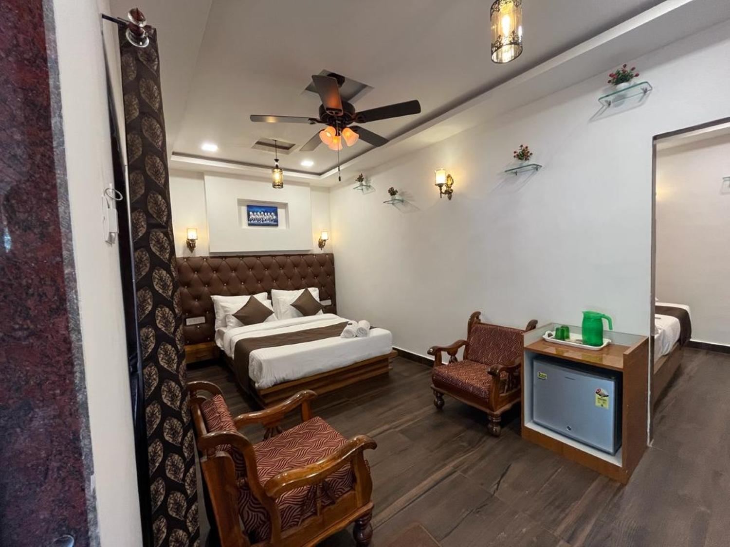 C P Cottage Mahābaleshwar Buitenkant foto