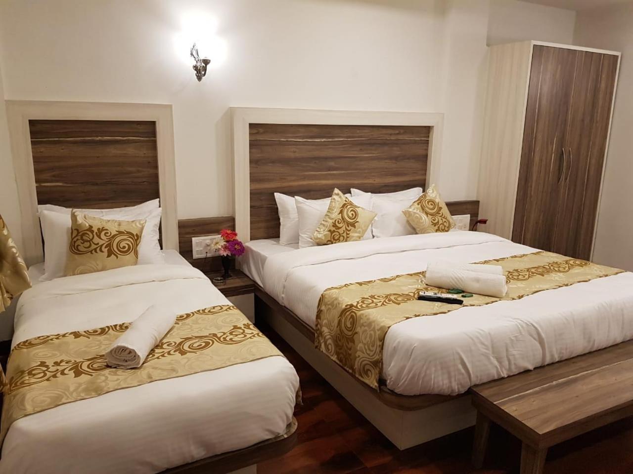 C P Cottage Mahābaleshwar Buitenkant foto